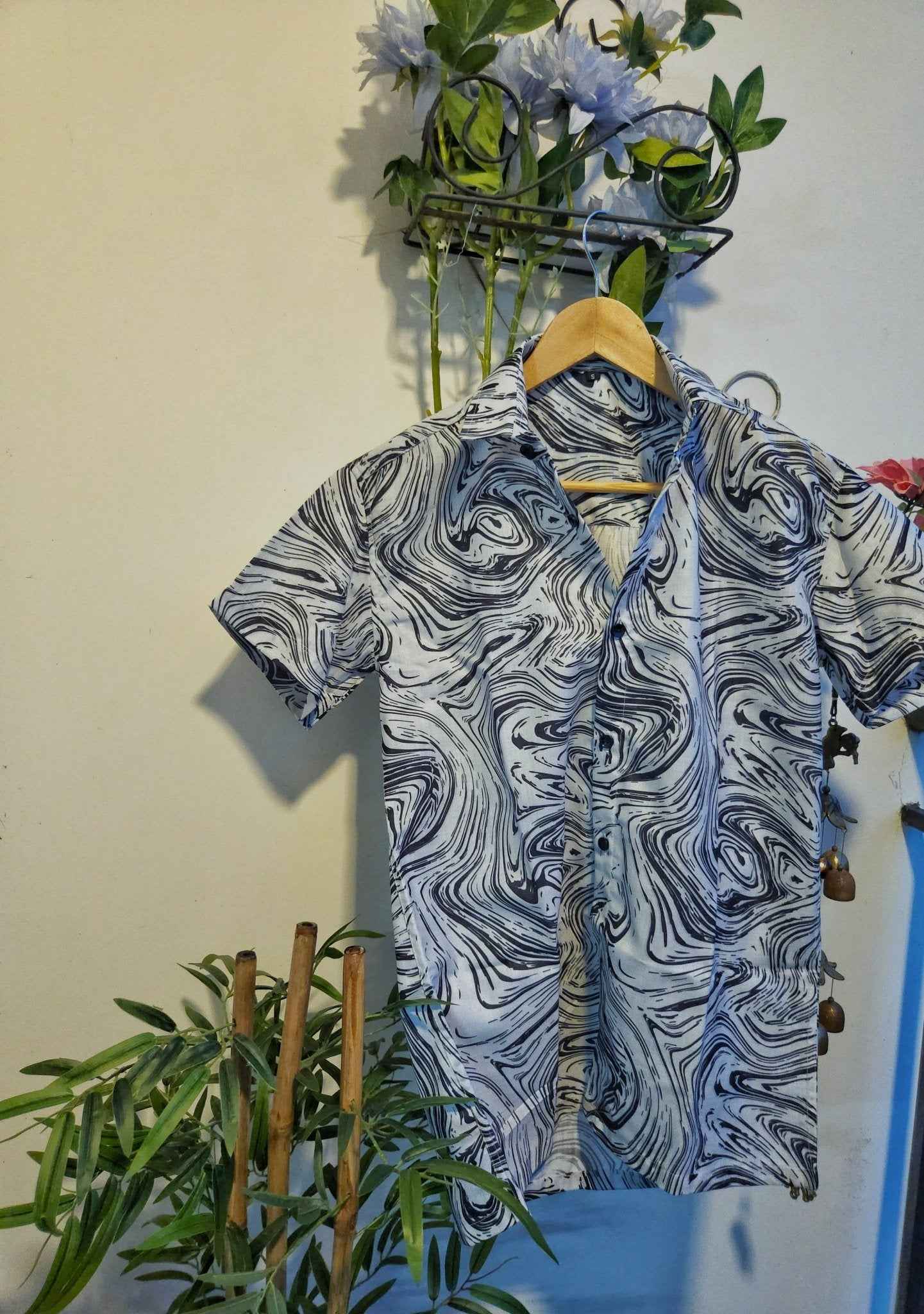 Groovy - shirt- ATB - All things Beautiful ✨️