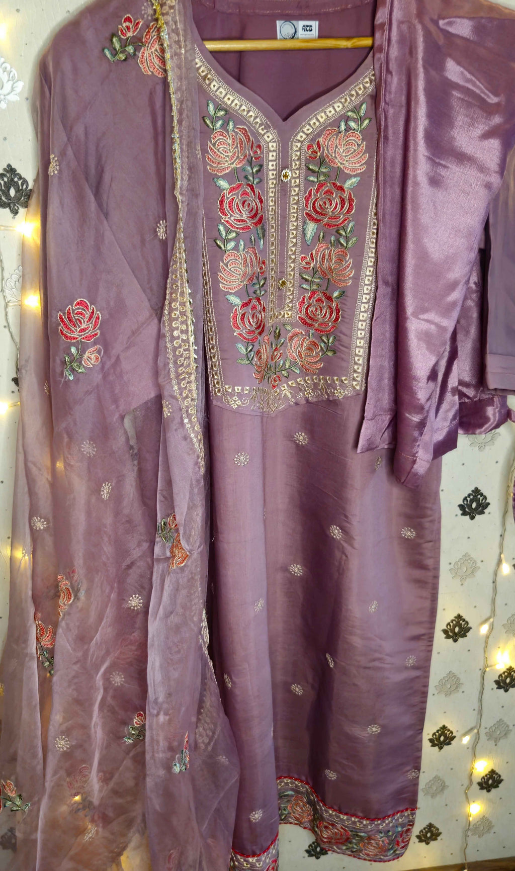 Mauve embroidered kurta set