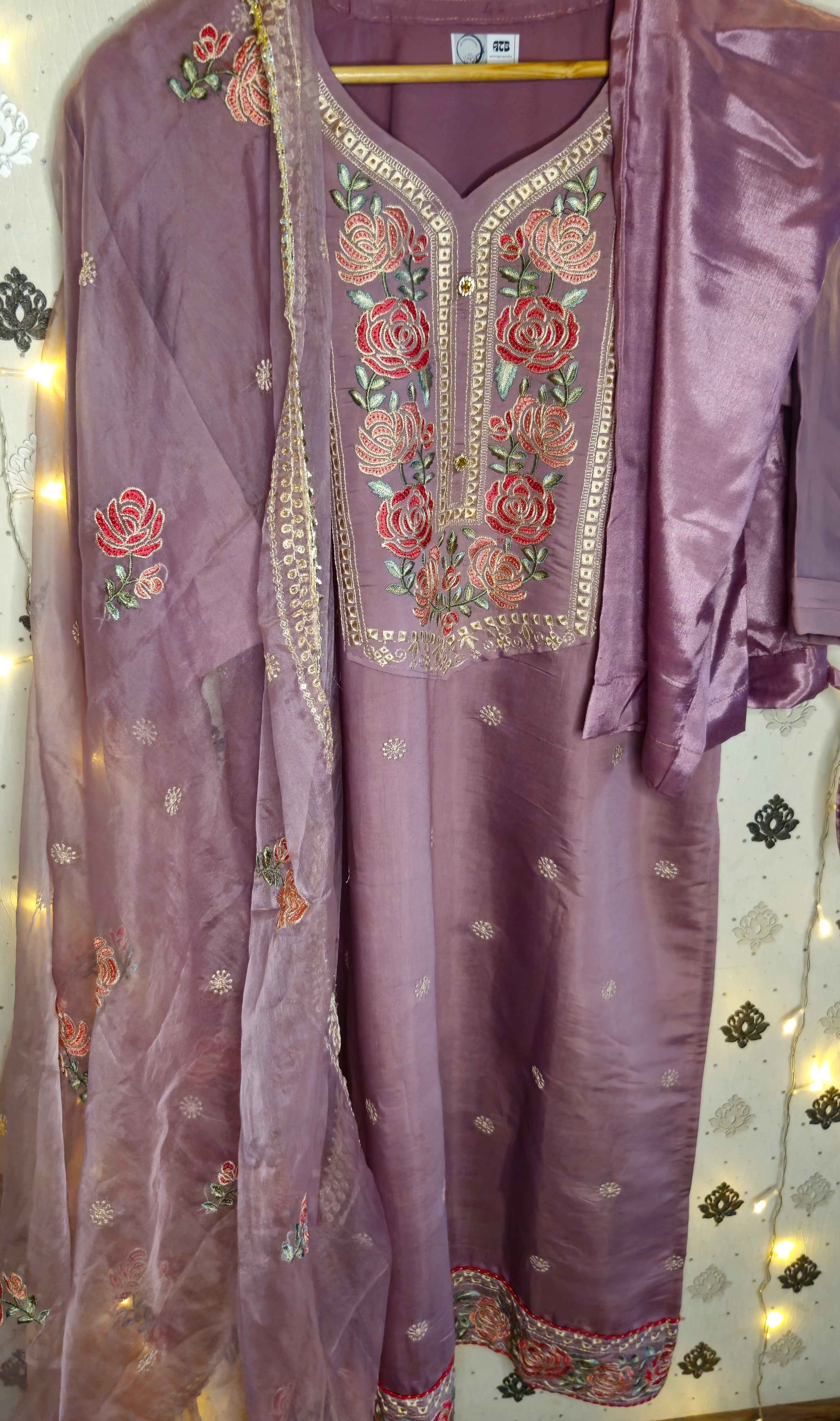 Mauve embroidered kurta set