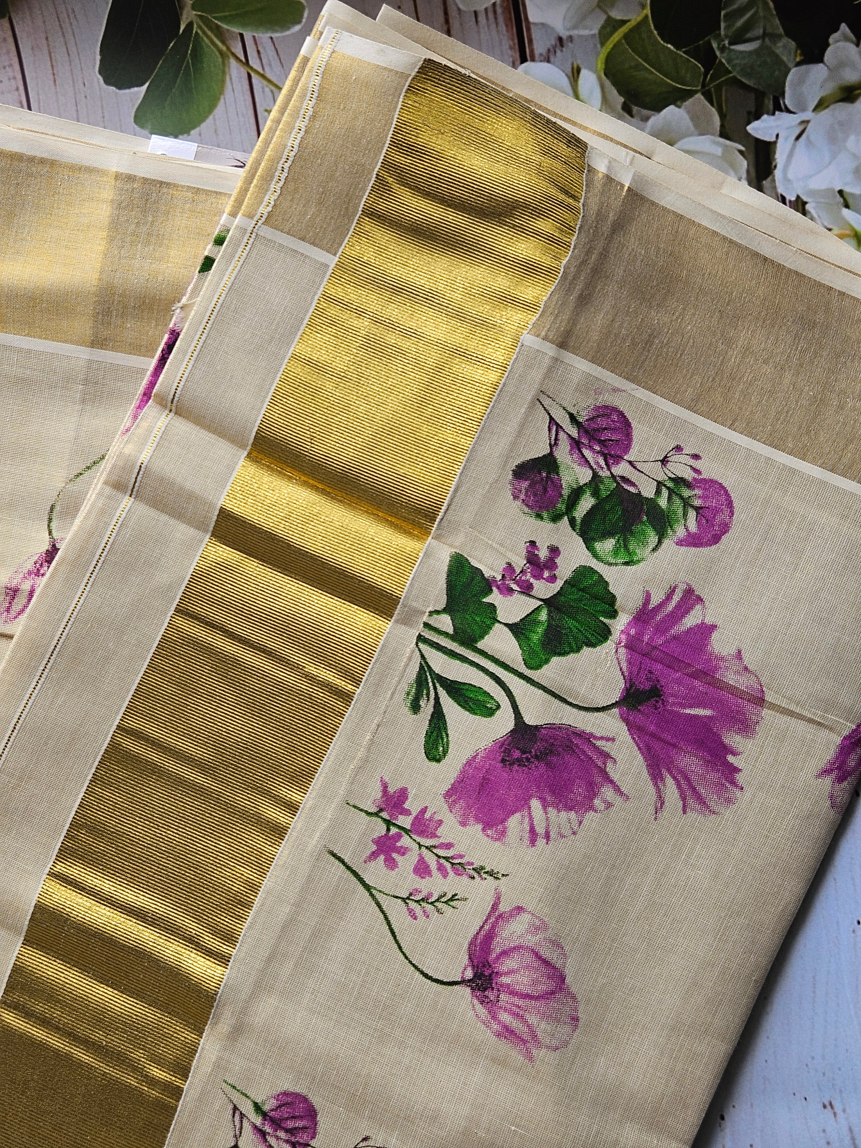 Kerala Kasavu - Tissue Spray Painted Saree - ATB - All things Beautiful ✨️