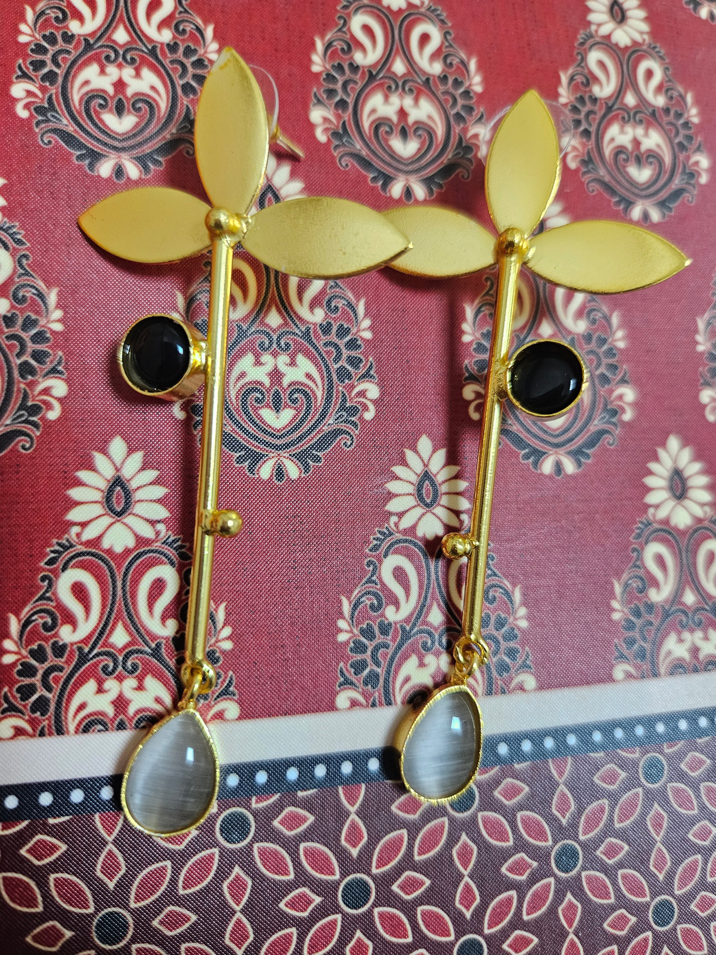 Flower Western earrings - Fashion Jewellery- ATB ✨️ - All things Beautiful ✨️