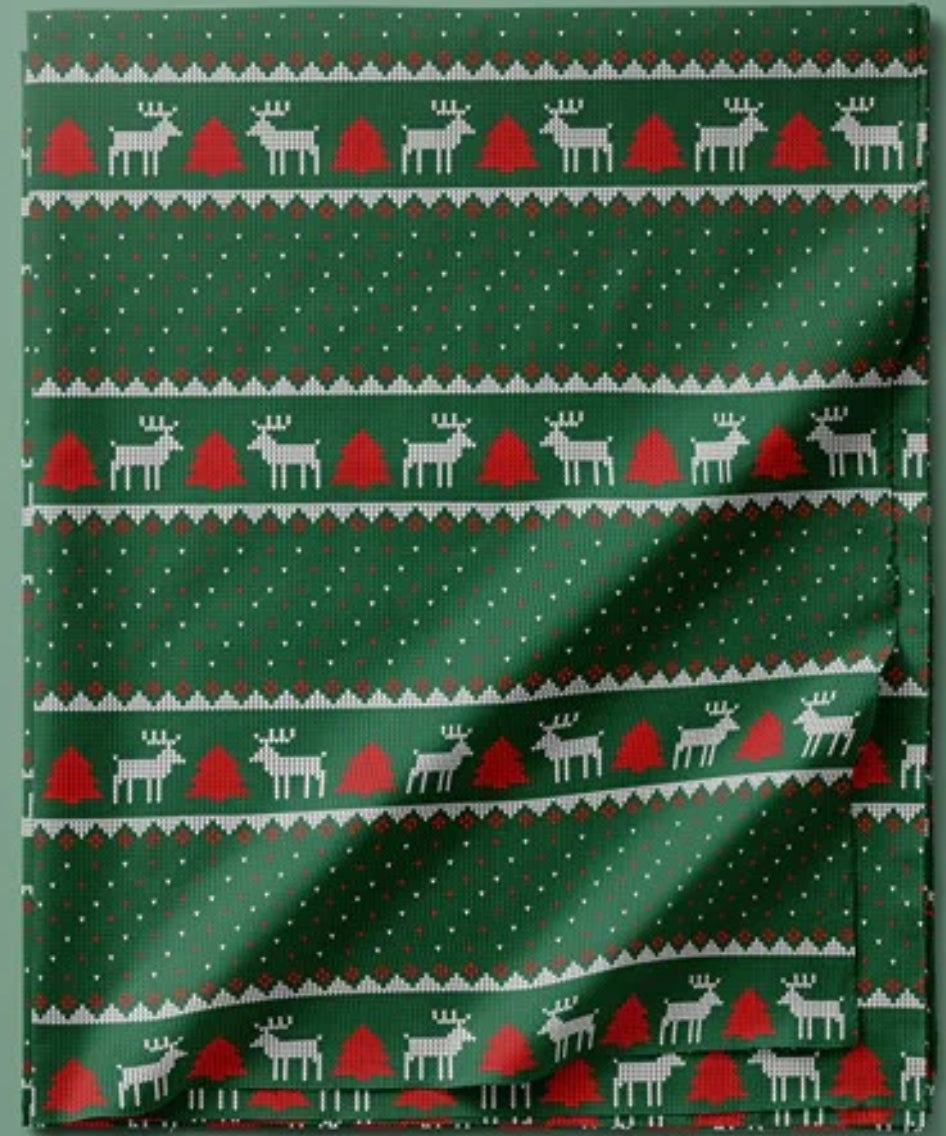 Christmas print Fabric - ATB ✨️ - All things Beautiful ✨️