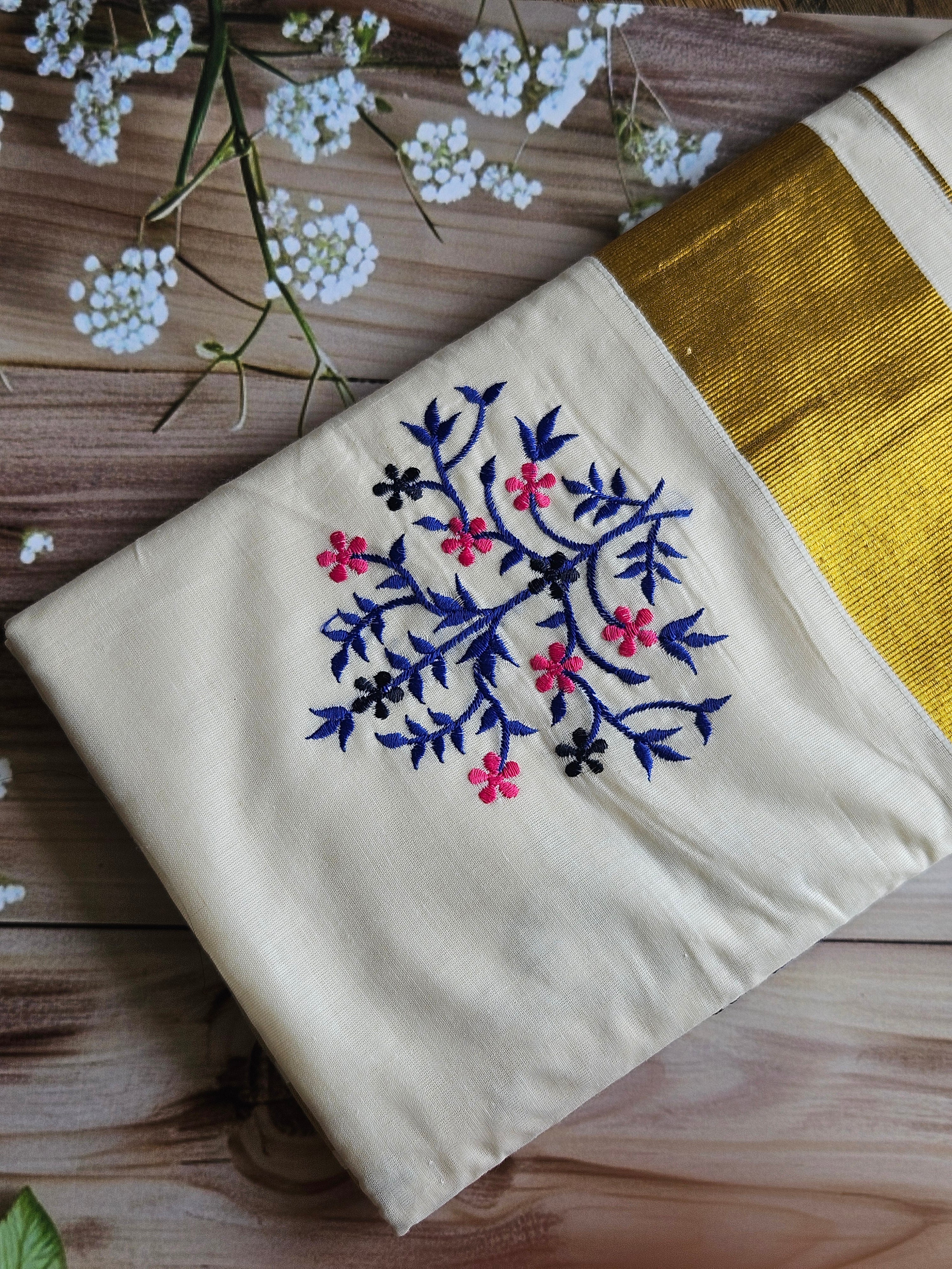 Kerala kasavu - Embroidered Saree - ATB - All things Beautiful ✨️
