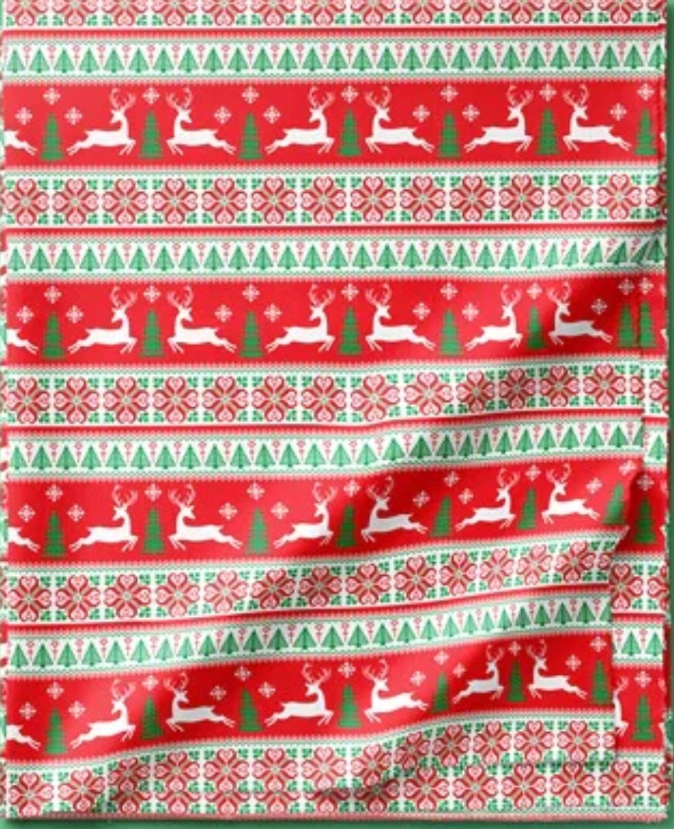 Christmas print Fabric - ATB ✨️ - All things Beautiful ✨️