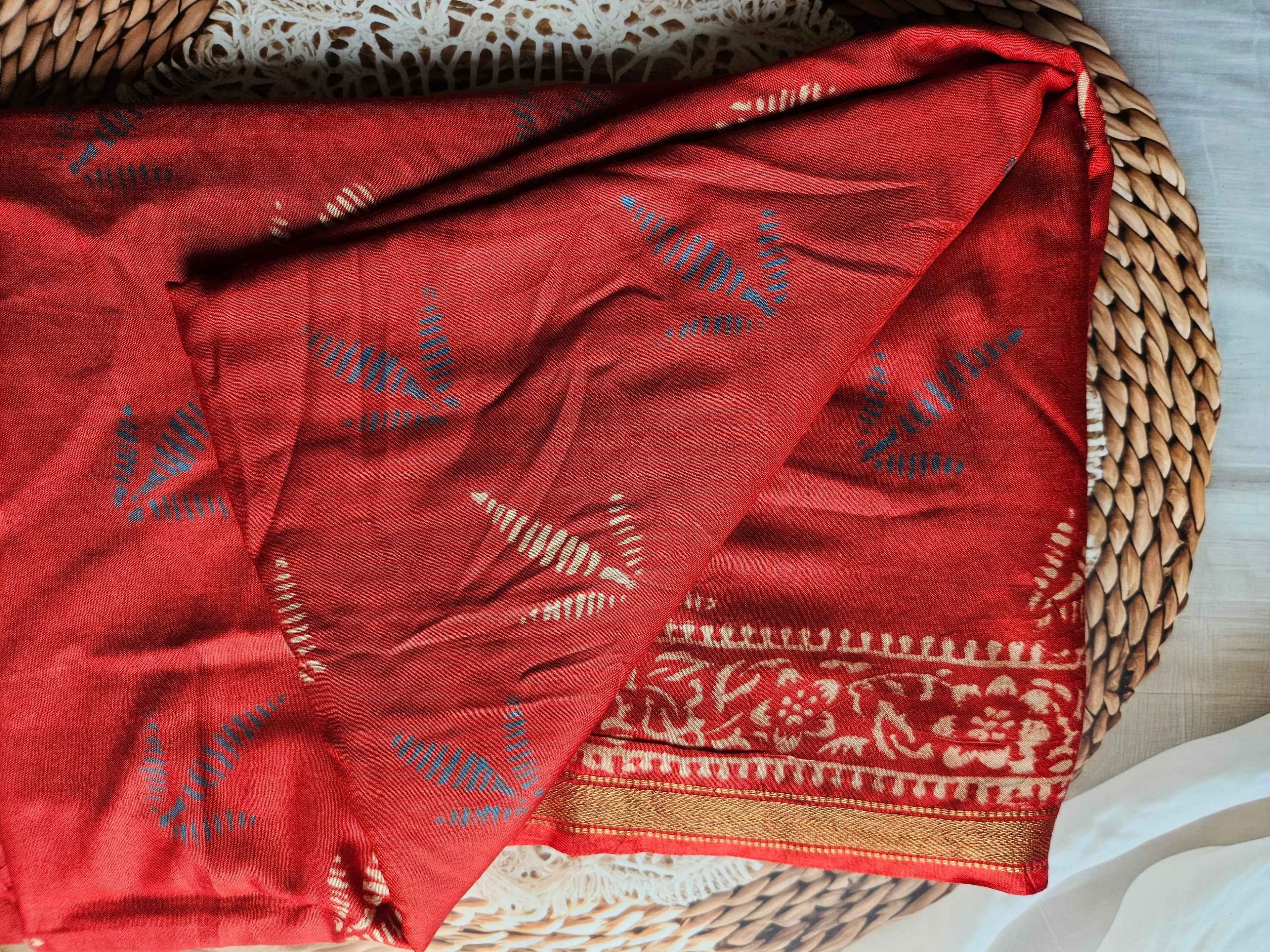 Maheshwari Silk Sarees – Elegant Ethnic Wear for Every Occasion - All things Beautiful ✨️